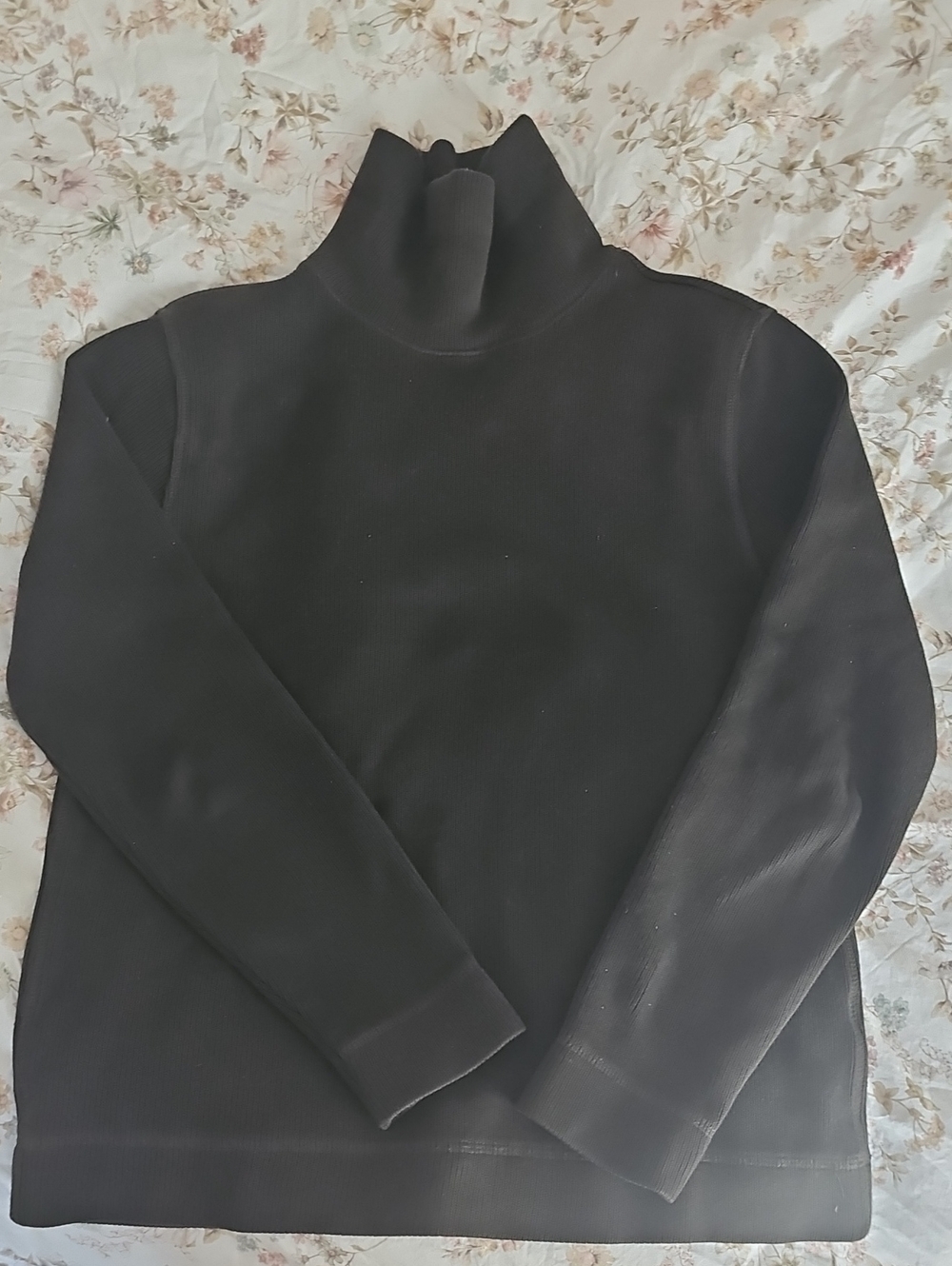 Banana Republic Men's Black Turtleneck Sweater